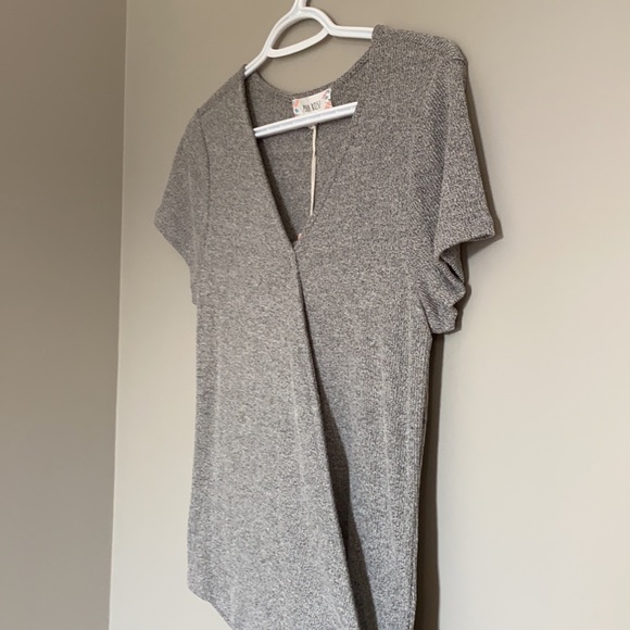 Tshirt - Picture 2 of 3